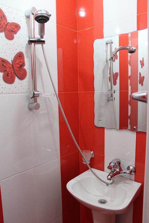 Princ Plaza Hotel Jerevan Rom bilde